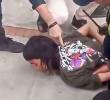 El adolescente fue detenido por varios escoltas en su intento de huída. Foto: captura de video