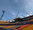 Las labores sobre la cubierta Occidental se han coordinado con la programación del estadio para que los trabajos puedan desarrollarse sin suspender los eventos previstos. FOTO Alcaldía de Medellín.