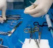 Mientras avanzan las investigaciones sobre el paradero de la mujer de 52 años, expertos recuerdan la importancia de acudir solo a clínicas habilitadas y especialistas certificados. FOTO: JUAN ANTONIO SÁNCHEZ.