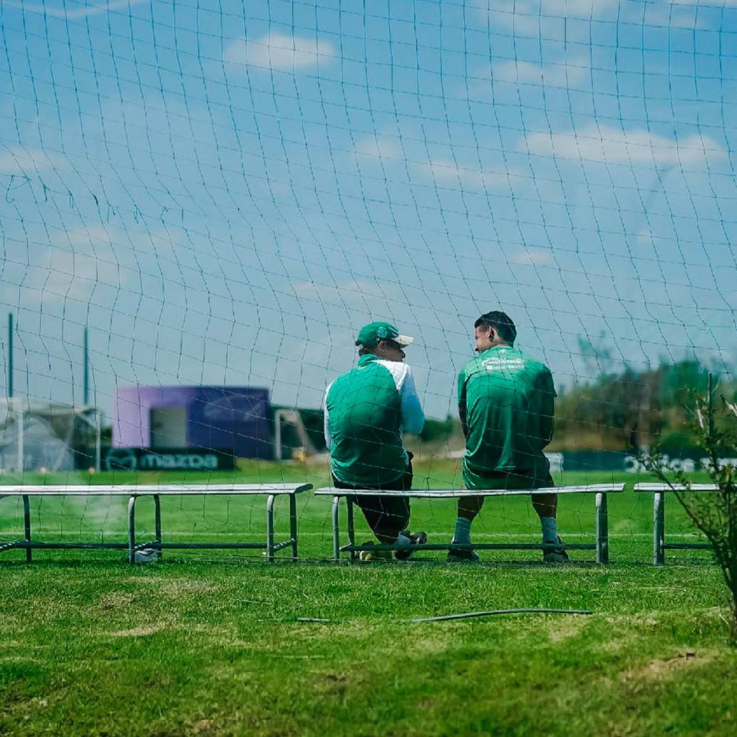 Ambriz se muestra contento con la presencia de James Rodríguez en León, club con el que tiene contrato hasta este año. FOTO: Tomada de X @clubleonfc