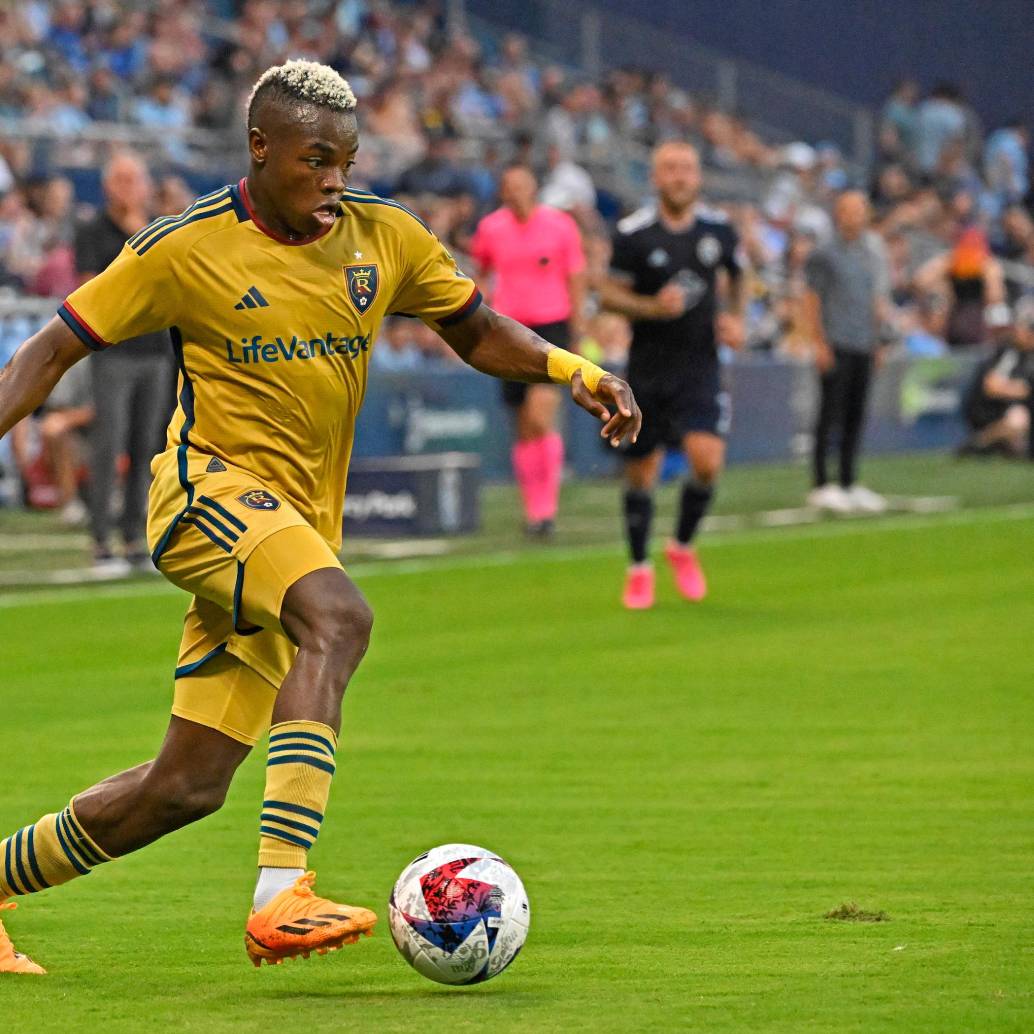 Con sus actuaciones en las últimas fechas en Brasil, Carlos Andrés Gómez también está llamando la atención del técnico de la Selección Colombia, Néstor Lorenzo. <span class="mln_uppercase_mln">FOTO</span> <b><span class="mln_uppercase_mln">GETTY</span></b> 