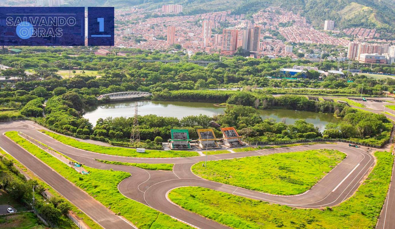 Más de 30 años han pasado en los que la obra Central Park se ha visto afectada por situaciones técnicas y jurídicas, licitaciones tardías, detrimento patrimonial y dificultades políticas y sociales. Una historia que pronto cambiará de rumbo gracias a los esfuerzos de la comunidad, en cabeza del ciudadano Hernán Cuartas, quien se propuso impulsar su ejecución total. La unión de voluntades administrativas y el control fiscal de la Contraloría General de la República permitieron que este espacio pase de estar “inconcluso” a un proyecto ad portas de transformar la realidad del territorio. En la foto, el estado actual de Central Park.