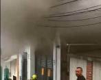 El incendio fue atendido prontamente por los bomberos de Medellín. Foto: Captura de video. 