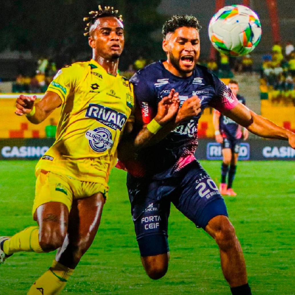 Bucaramaga y Fortaleza brindaron un buen espectáculo en la tercera jornada de cuadrangulares. FOTO X-BUCARAMANGA