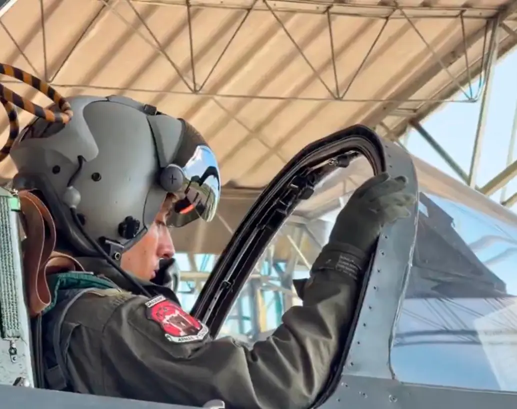 La Fuerza Aeroespacial y el Gobierno Nacional deberán presentar un protocolo de operaciones que proteja a los niños reclutados por grupos criminales. FOTO: CORTESÍA DE FUERZA AEROESPACIAL.