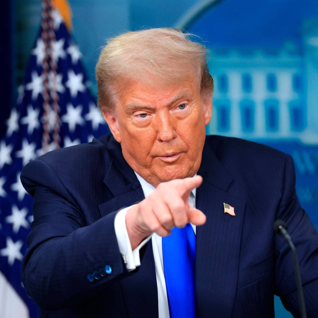 Donald Trump, presidente de Estados Unidos por segunda ocasión, ha sostenido un constante enfrentamiento por redes sociales contra Gustavo Petro. FOTO: GETTY.