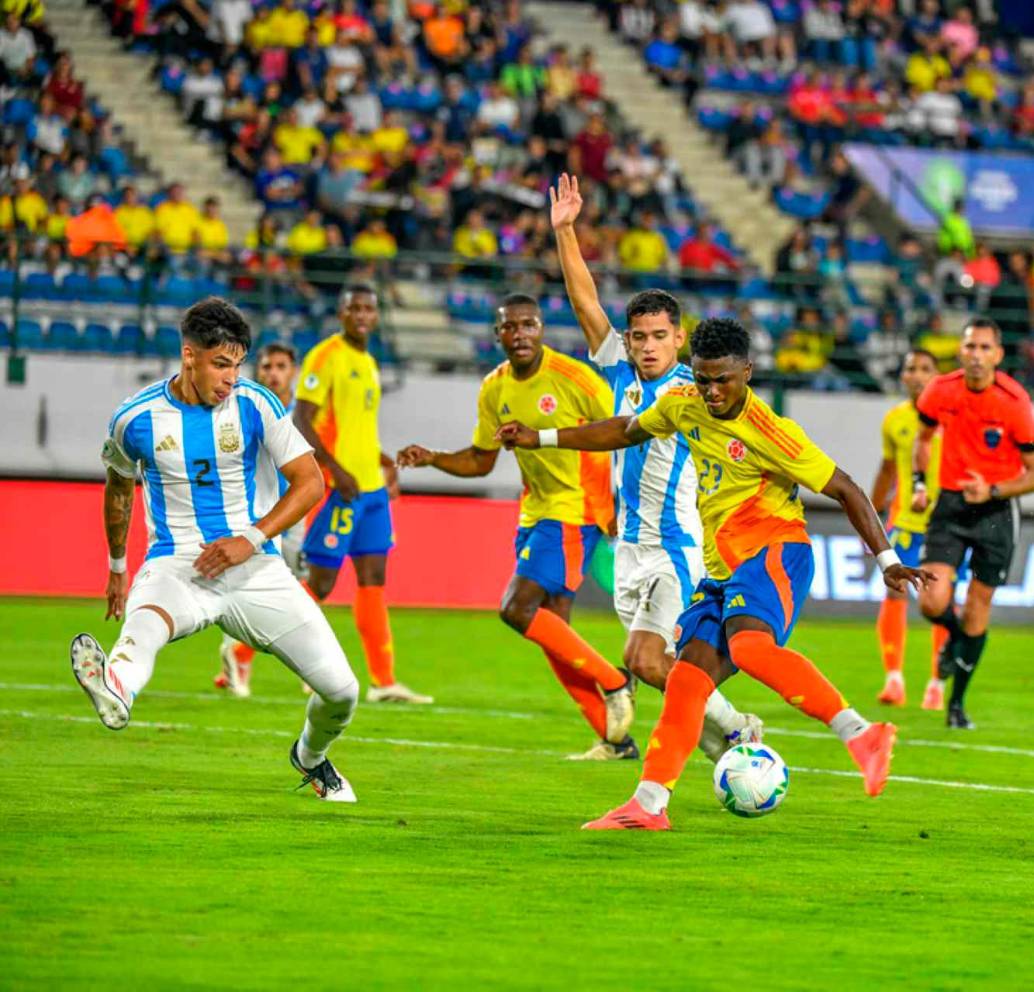 El pasado 10 de febrero Colombia y Argentina se midieron en el Sudamericano, ese día el triunfo fue para los gauchos 1-0. FOTO CORTESÍA FCF 