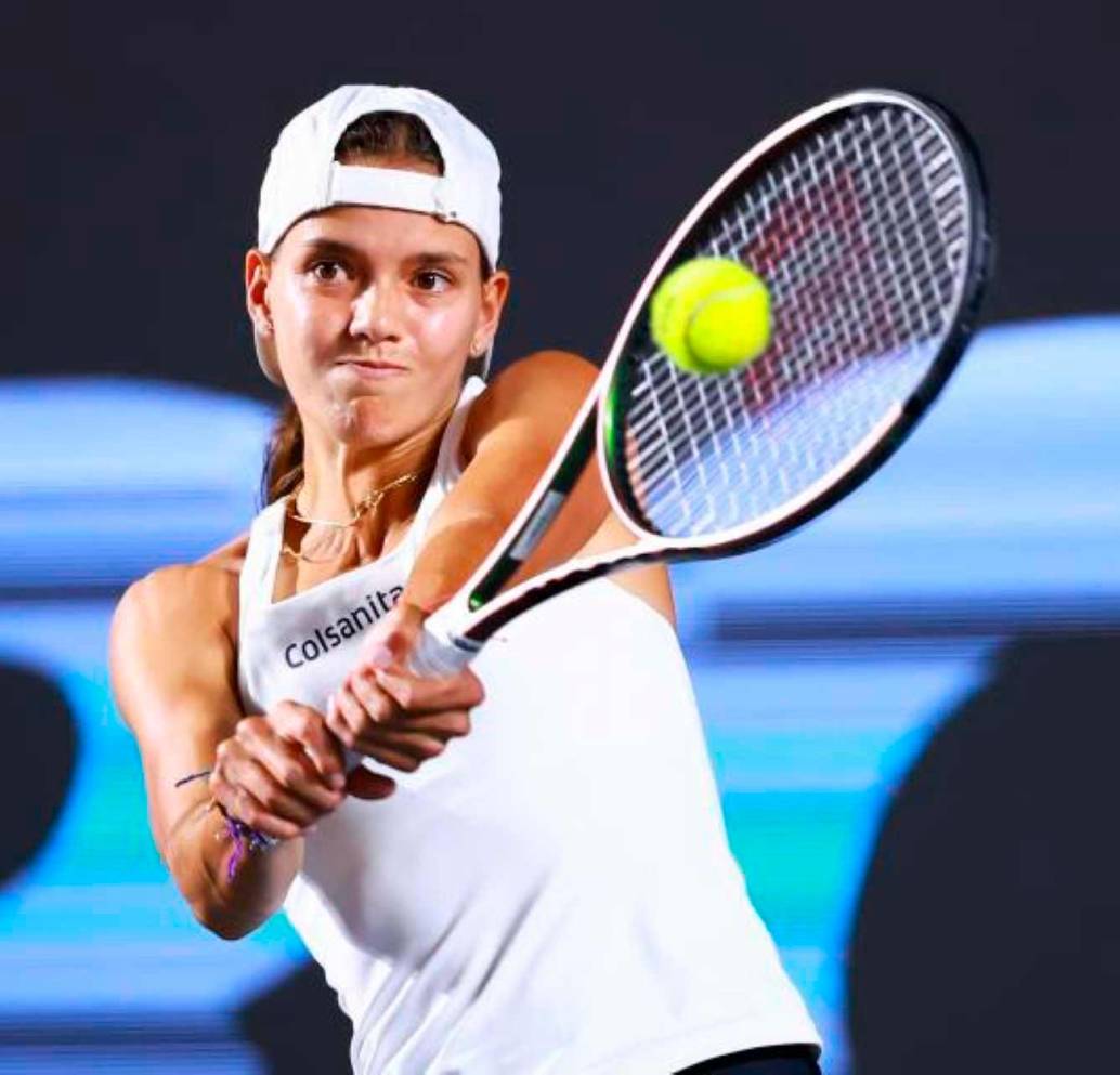 La antioqueña Emiliana Arango debutó en el Abierto de Australia, en sencillos y perdió en primera ronda, ahora espera la programación para su primer duelo en dobles. FOTO GETTY 