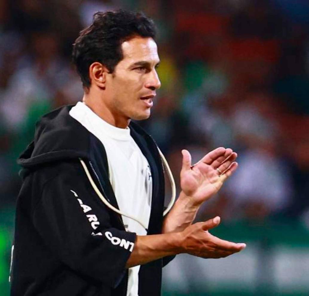 El técnico Diego Arias está satisfecho con la disposición de los jugadores de Nacional desde su llegada al banco verde. FOTO MANUEL SALDARRIAGA 
