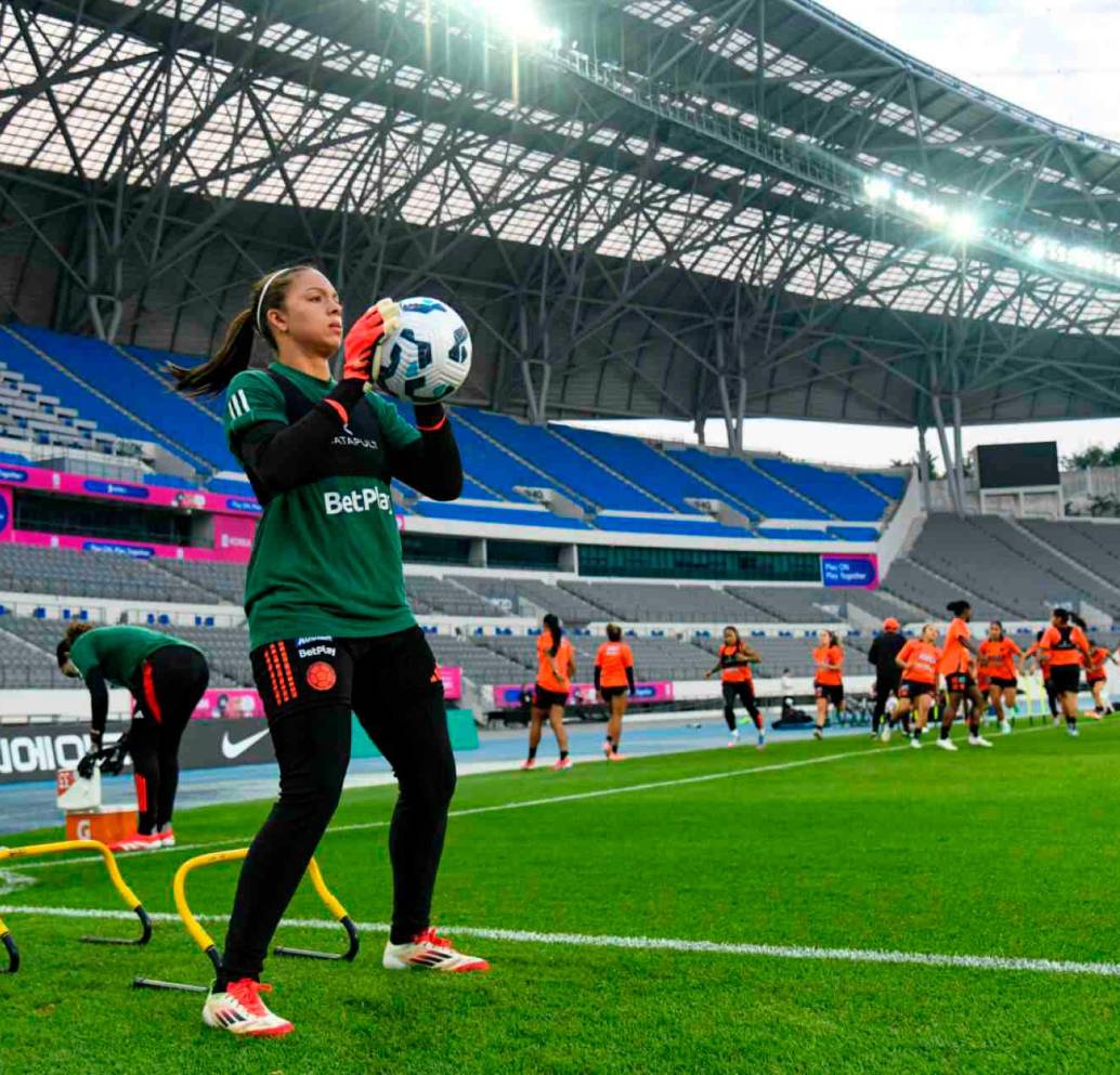 Tanto en el fútbol femenino como en el masculino, el país ha perdido en instancias finales, seis títulos se han esfumado desde los tiros de punto penal. FOTO CORTESÍA FCF