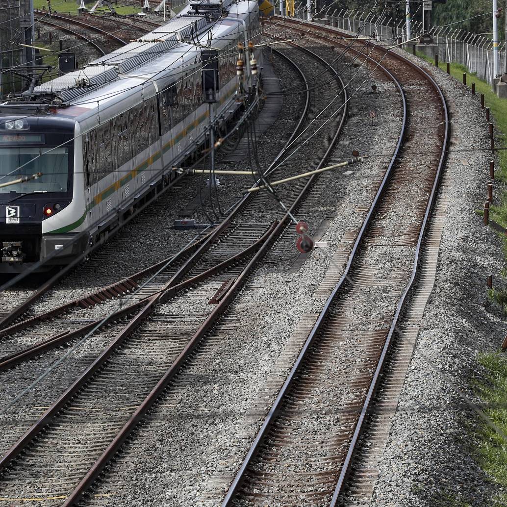Imagen de referencia de socavación en la vía férrea del Metro de Medellín.Foto: Manuel Saldarriaga Quintero