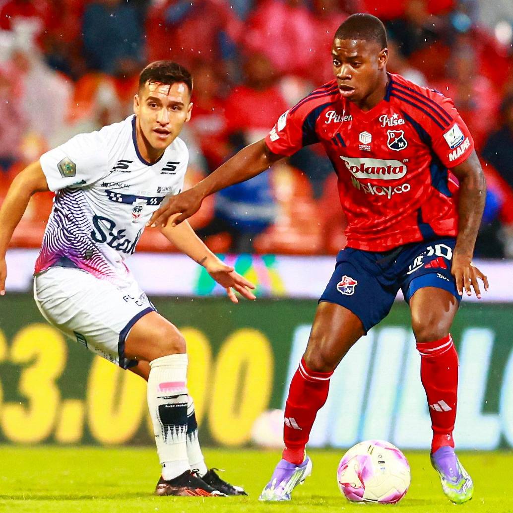 El volante central Halam Loboa es una de los juveniles más destacados del Medellín. Desde el inicio del segundo semestre de 2025 es titular indiscutido. Foto: Manuel Saldarriaga