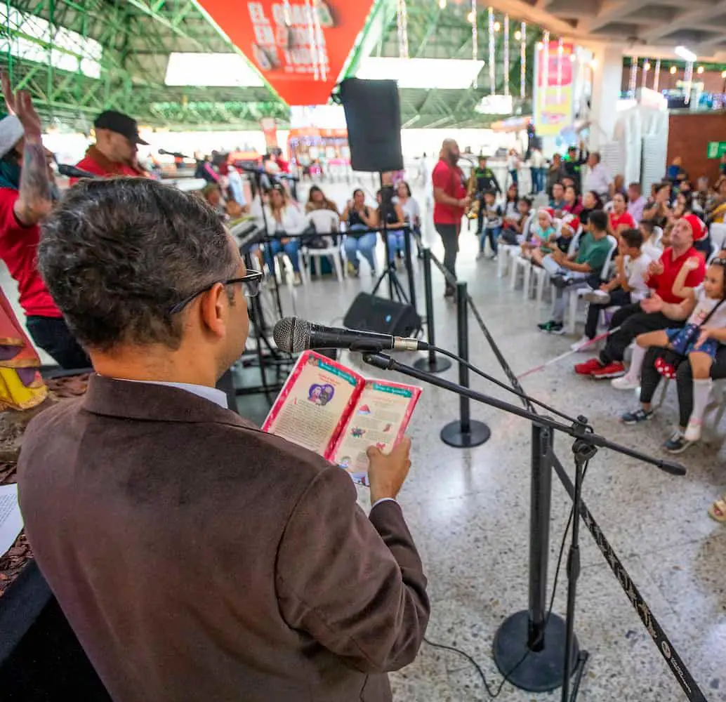 La Candelaria, San Javier, El Poblado y Santa Elena son algunos de los lugares de Medellín donde niños y adultos podrán participar de las novenas de aguinaldos. FOTO: Esneyder Gutiérrez
