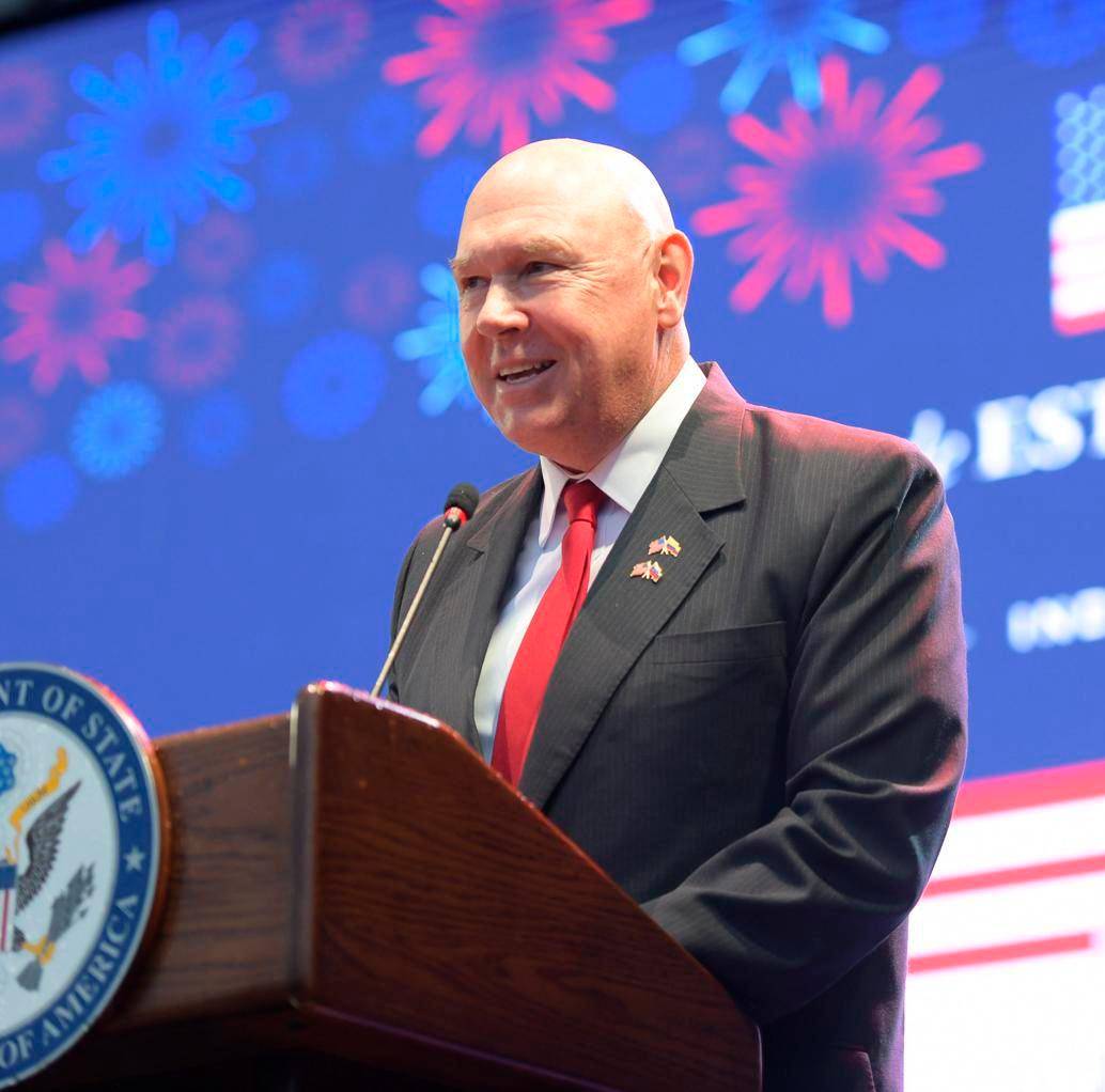 McNamara instó a que haya “pasos concretos” para revertir la tendencia negativa actual en la relación bilateral y evitar una escalada que perjudique los intereses de ambos países, “especialmente los de Colombia”. FOTO: X @USEmbassyBogota