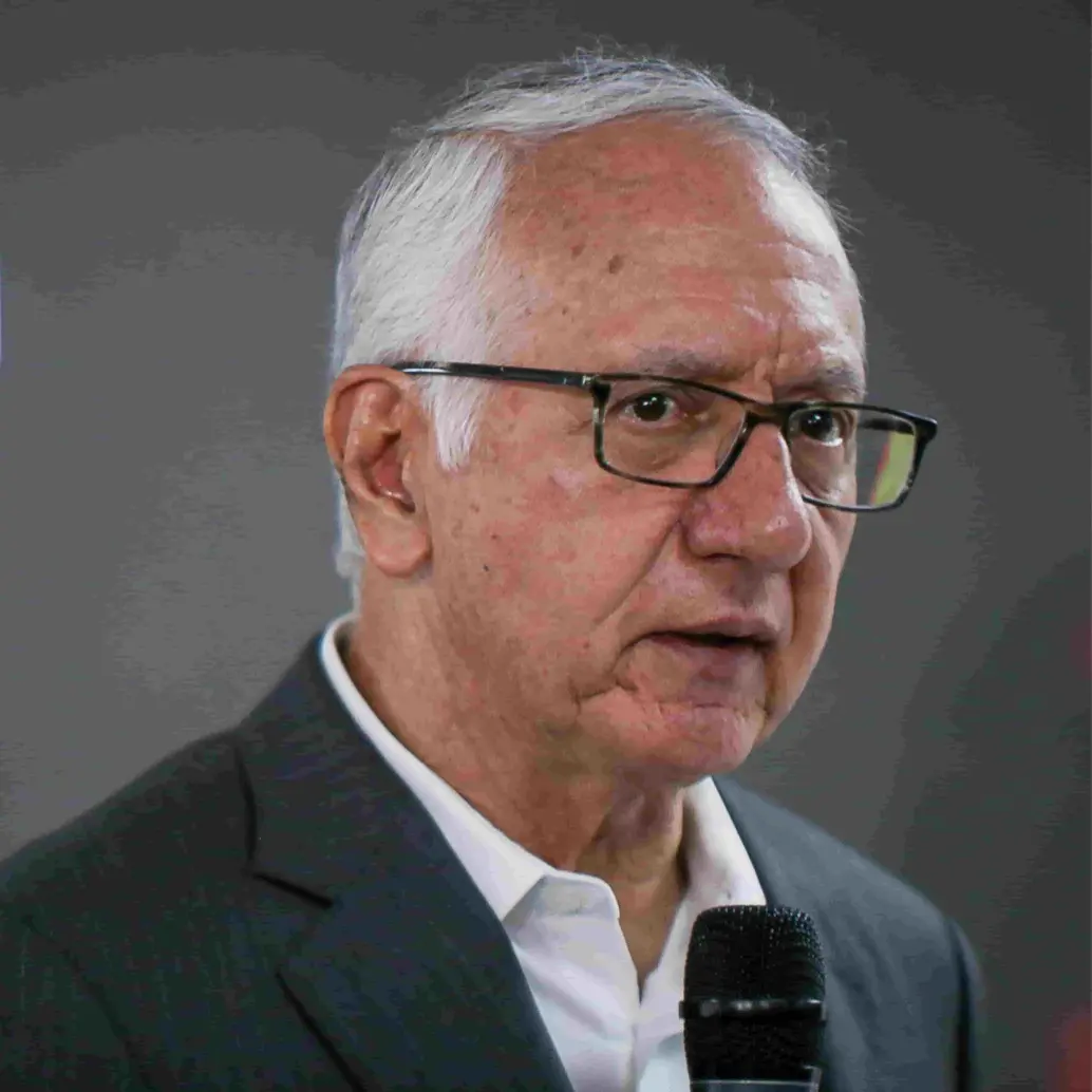 Guillermo Jaramillo es médico cirujano. Llegó al Ministerio de Salud en 2023, pero su primera vez trabajando con el presidente Petro fue cuando este era alcalde de Bogotá, desde 2012 hasta 2014. FOTO Colprensa
