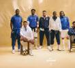 Jacquemus diseñó una colección cápsula de siete piezas para la selección francesa, donde el elemento central es una camiseta de pre‑partido con estética elegante (rayas finas y estilo retro). FOTO: Cortesía Nike y Jaquemus.