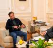 Reunión entre el presidente Gustavo Petro y el encargado de Negocios de Estados Unidos, John McNamara, en Casa de Nariño.<b><span class=mln_uppercase_mln> </span></b>FOTO<b><span class=mln_uppercase_mln> Presidencia</span></b>