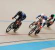 La colombiana con uniforme azul encabeza la prueba del kilómetro en el Campeonato Mundial de Ciclismo en Chile. FOTO TOMADA @UCI_Track