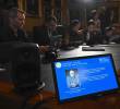 El profesor en la Universidad de Wisconsin-Madison ganó el Nobel por el descubrimiento de neutrinos de alta energía procedentes de fuera de nuestra galaxia. FOTO AFP