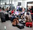 Los aeropuertos colombianos esperan recibir más de seis millones de pasajeros durante la temporada vacacional de mitad de año. FOTO: COLPRENSA