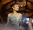Ariana Grande ha generado preguntas entre sus fans por los recientes cambios en torno a Wicked. FOTO: AFP.