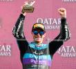 El piloto colombiano David Alonso celebra su tercer podio consecutivo en Moto 2 y el quinto de su primera temporada en la categoría intermedia de Moto GP. FOTO: GETTY