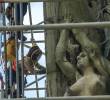 El descubrimiento de las abejas africanizadas obligó a multiplicar los andamios alrededor y a trabajar por donde estas dejaran. FOTO<b> Camilo Suárez</b>