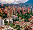 Medellín, uno de los principales nodos turísticos del país, concentra buena parte del crecimiento de la oferta formal y de la llegada de viajeros internacionales que impulsa la nueva etapa del turismo en Colombia. FOTO: Camilo Suárez