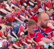 Emil Aners Lapen es un aficionado que pese a su fervor por la Selección Noruega, se niega a hacer la celebración del remo. Fotos: Captura video Sky News y @Dexerto