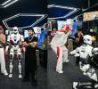 Blessd y Westcol estaban presumiento de las habilidades de sus robots para la pelea que tendrán en un evento de boxeo amateur de streamers. Foto: @westcol