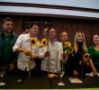 En abril de 2022, con sus icónicos girasoles, varios miembros de la bancada verde hicieron oficial su apoyo al entonces candidato presidencial Gustavo Petro. Hoy esos girasoles parecen marchitos. <b><span class=mln_uppercase_mln> </span></b>FOTO<b><span class=mln_uppercase_mln> Colprensa</span></b>