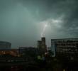 Una de las estampas que dejó el aguacero reciente que cayó sobre Medellín. FOTO: Cortesía