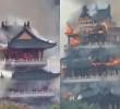 Pabellón Wenchang del templo Yongqing quedó reducido a escombros tras el incendio. FOTO: captura de video en X.