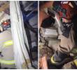En el lugar permanecen dos máquinas de bomberos y ocho unidades que trabajan en la atención de la emergencia. FOTO Bomberos La Estrella.