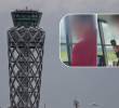 La Aerocivil se tomó medidas contra dos funcionarios en El Dorado tras caso de joven que controló torre aérea. FOTO: Colprensa - captura de video