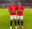 El futbolista colombiano Falcao García posó junto al ecuatoriano Antonio Valencia, quien le dio la asistencia para su gol. Foto: tomada del x de Antonio Valencia