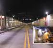 El túnel de Oriente y uno de los trabajos de limpieza al interior de la estructura. FOTO: Cortesía