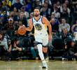 Stephen Curry tiene 38 años, ganó la NBA en cinco ocasiones y es el máximo anotador de triples en la historia de la NBA. FOTO: <b>GETTY</b>