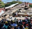 Rescate en edificio en Cali, luego del terremoto. Las personas salieron con vida. FOTO: Colprensa.