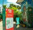 Una de las piezas son los tótems instalados en los parques principales, con el mapa general y los QR de cada sitio túristico que remite a más información. FOTO: GOBERNACIÓN