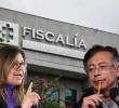Fiscal general Luz Adriana Camargo y el presidente Gustavo Petro. Foto. Colprensa