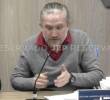 Héctor Albeidis Arboleda Buitrago, más conocido como alias El Enfermero o El Médico, en medio de una audiencia con la JEP, hablando sobre los casos de aborto. FOTO: JEP