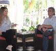 Paloma Valencia y Sergio Fajardo se están tomando un café en Barranquilla. Fotos: Captura video redes Sergio Fajardo
