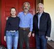 De izquierda a derecha: Lina Moreno de Uribe, ex primera dama de la Nación; el excandidato Juan Daniel Oviedo y el expresidente Álvaro Uribe. Foto: Redes sociales.