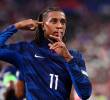 Michael Olise conforma uno de los tridentes más temidos del fútbol europeo con Harry Kane y Luis Díaz en el Bayern. FOTO GETTY