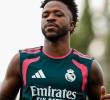 Mientras el Real Madrid intenta encarrilar la renovación de Vinícius Júnior, el presidente de su agencia de representación, Michael Yormark, aterrizó este lunes en la capital británica. FOTO: Tomada de redes sociales @realmadrid