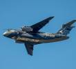 Este es el avión KC 390 para transporte militar, de la firma brasilera Embraer. El Gobierno de Colombia adquirió dos de estas aeronaves. FOTO: CORTESÍA @embraer.
