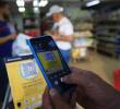 De acuerdo con un estudio, el 76% de los colombianos realizó pagos por medio de QR. Foto: Gutiérrez Cardona, Esneyder / Viviana Grisales.