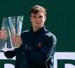Jake Draper fue el campeón del Indian Wells 2025. Jugará los cuartos de final después de eliminar a Novak Djokovic. FOTO: <b>GETTY</b>