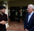 El creador de contenido Westcol entrevistó a Álvaro Uribe Vélez en Llanogrande. Foto: Captura de video redes sociales
